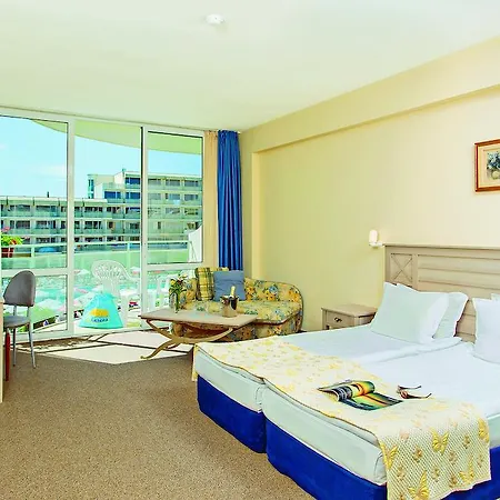 Hotel Flora Park 4*