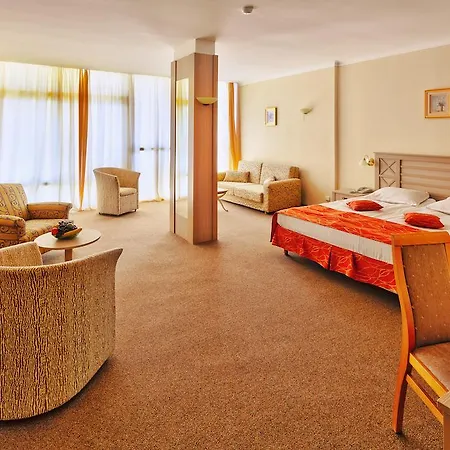 Hotel Flora Park
